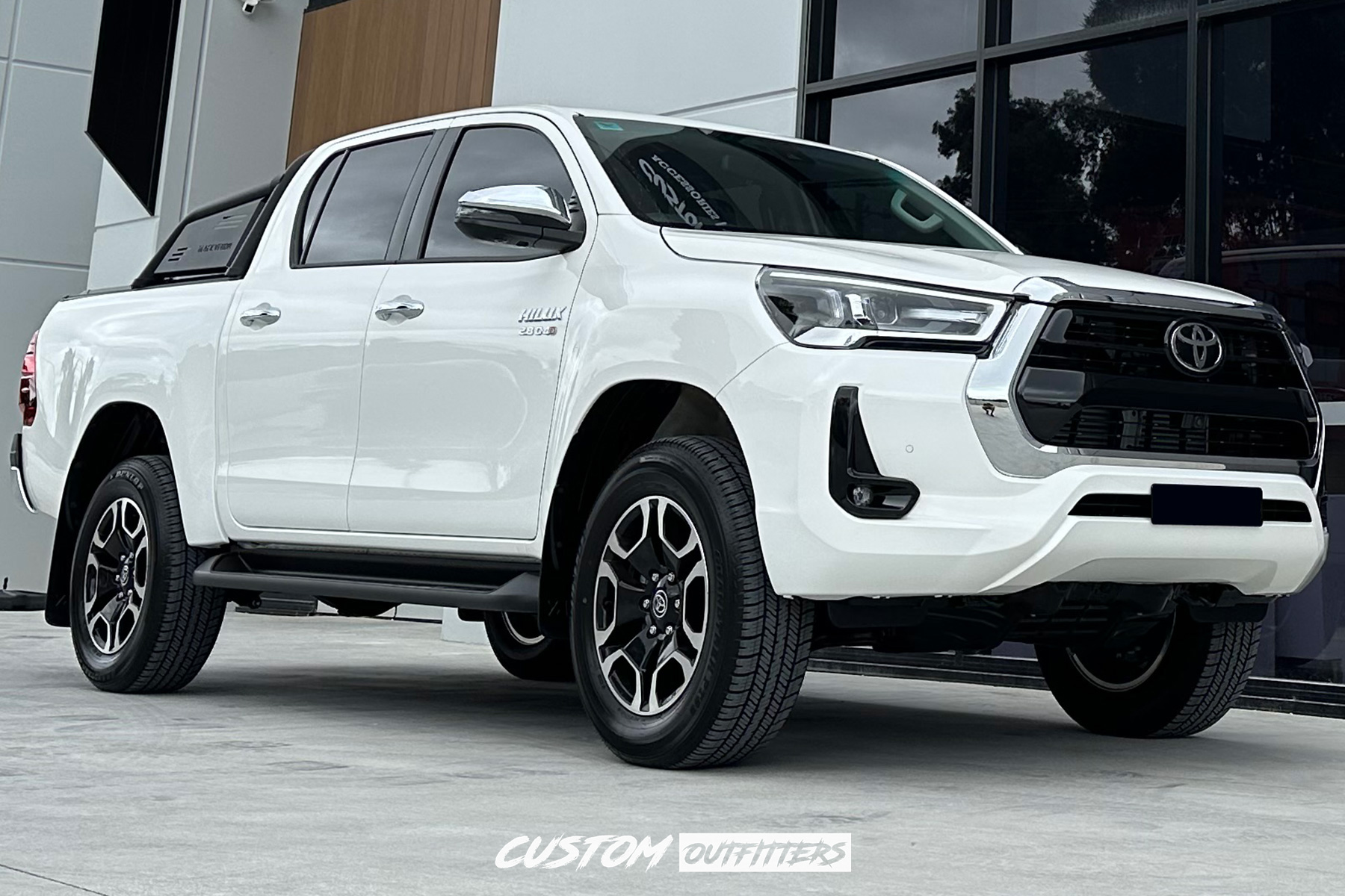 Toyota Hilux SR5 Build